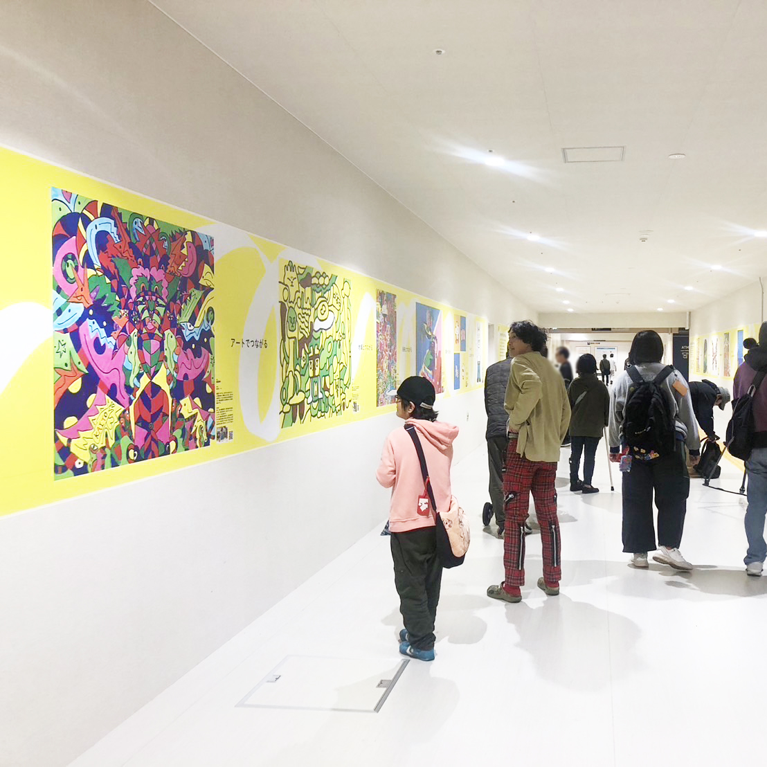 岡山一番街「おかやま駅チカART WALL」でありがとうファームアート展示