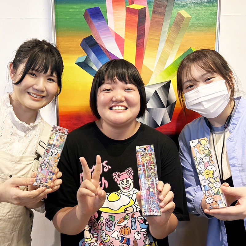 ジェットストリームコラボパッケージに作品が採用されたRieさん、カナピさん、しゃけ。さん