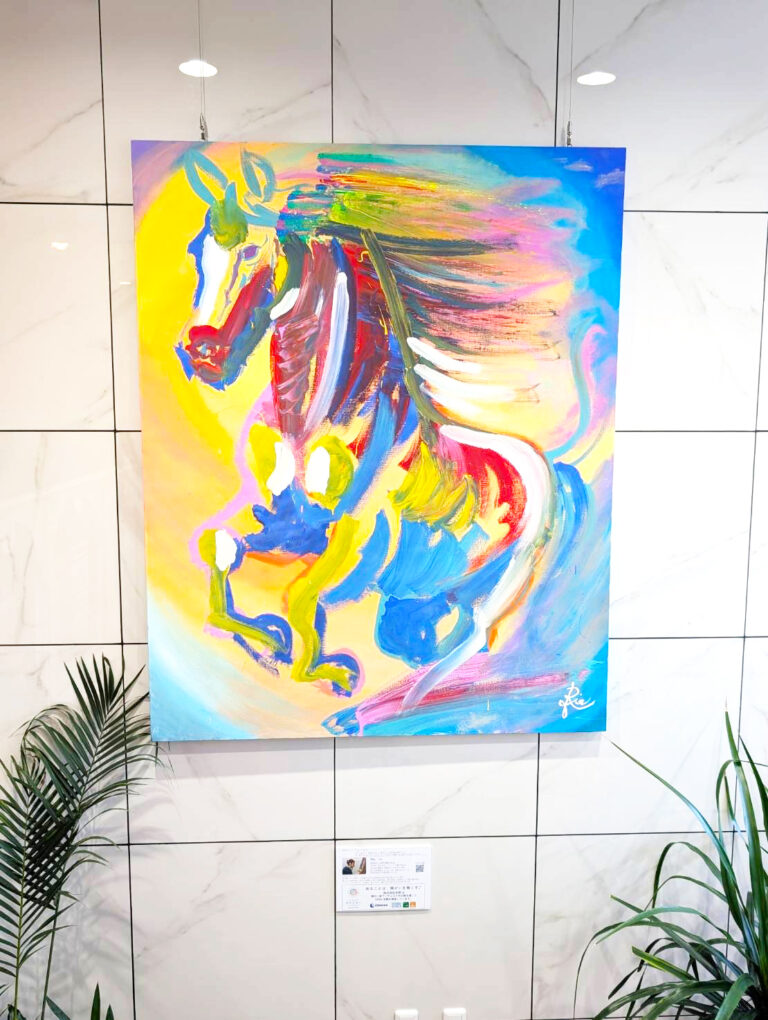 飾られているRie作「エール」作品のアップ