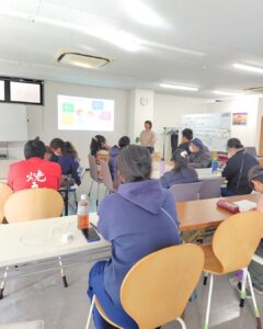 講義の様子（遠くから）